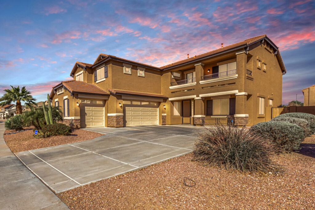 West Valley Arizona home showing what buyers get about 25 minutes from Luke AFB
