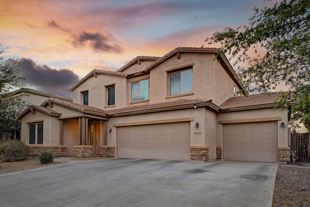 Well-maintained West Valley Phoenix home a seller might list or hold